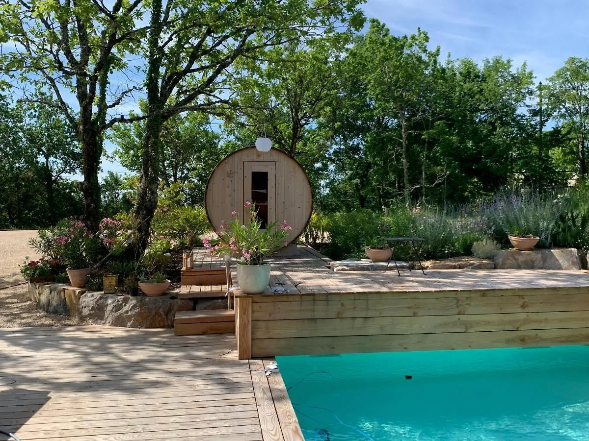 Guest house Maison D'Hotes De Charme Le Clos De La Fontaine Piscine & Spa Labastide-Marnhac